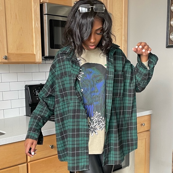 Brand New Urban Outfitters Graphic Long Sleeve Shirt - Picture 2 of 6